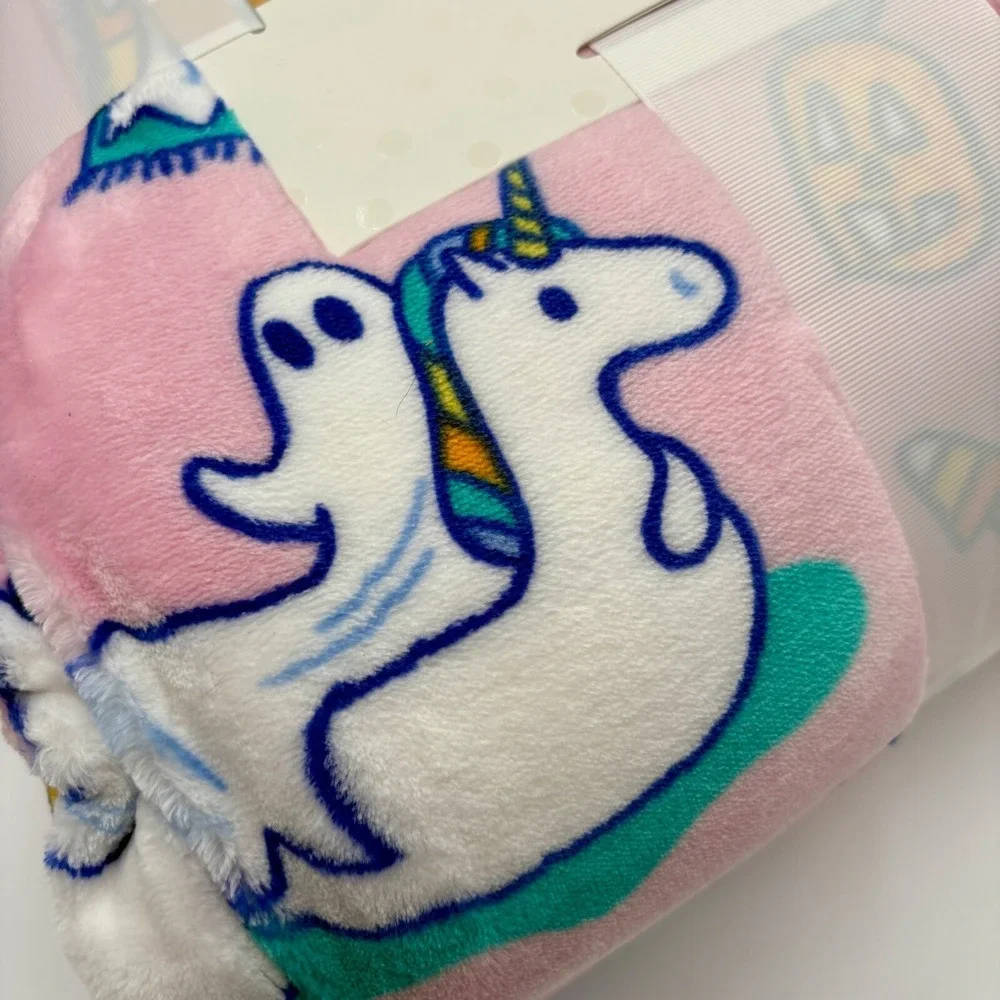 Isaac‎ Mizrahi Halloween SUMMERWEEN Blanket Ghosts Pink Plush Soft Full/Queen